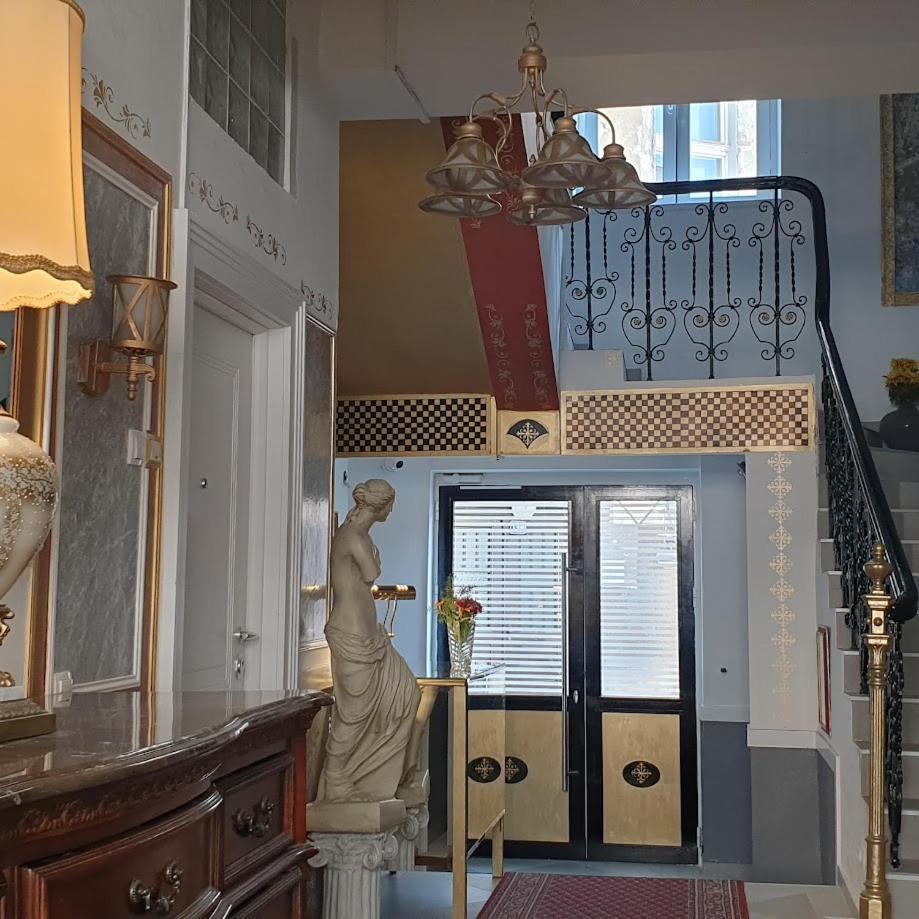 Vansvel Royal Boutique Apartment 2 Belgrado Exterior foto